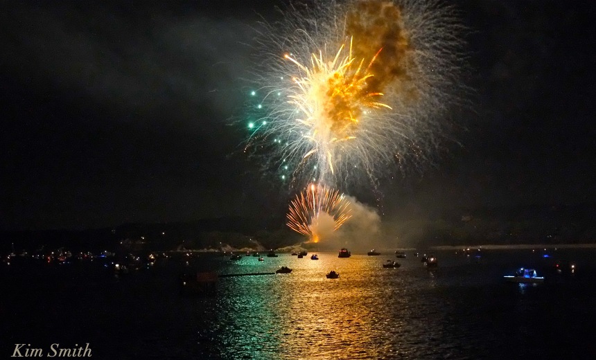 Gloucester Fireworks July 4 2016 -12 copyright Kim Smith