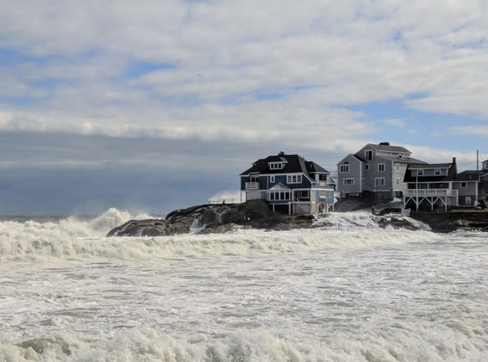 Riley Nor'easter winter storm battering Gloucester MA Long Beach fifth high tide again© c ryan March 4 2018_123048 (3)